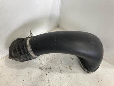 Detroit DD15 Air Transfer Tube for a Freightliner Cascadia