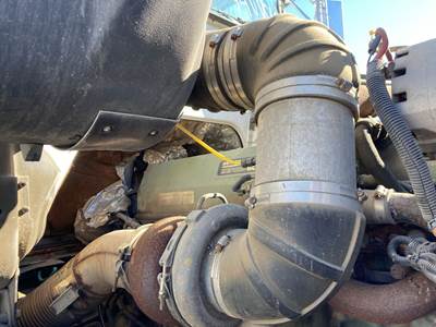 Detroit Series 60 11.1L Air Transfer Tube for a Volvo Wca