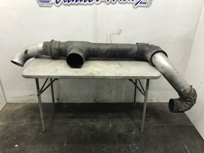 Detroit Series 60 12.7L Air Transfer Tube for a Freightliner Classic XL