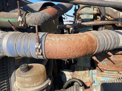 Detroit Series 60 12.7L Air Transfer Tube for a Freightliner C120 Century