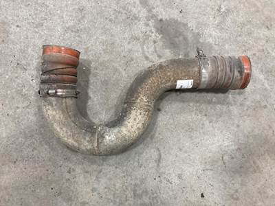Detroit Series 60 12.7L Air Transfer Tube for a Freightliner FLD120