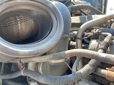 Detroit Series 60 14.0L Air Transfer Tube for a Freightliner Columbia 120