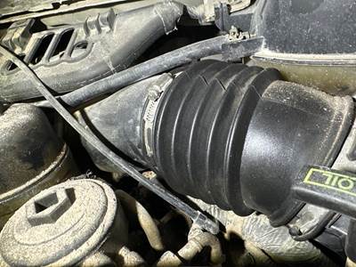 Ford F-550 Air Transfer Tube for a Ford F550 Super Duty