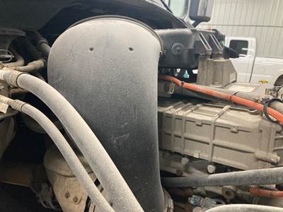 Freightliner Cascadia Air Transfer Tube