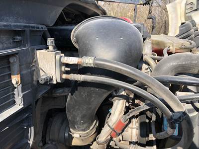 Freightliner Cascadia Air Transfer Tube