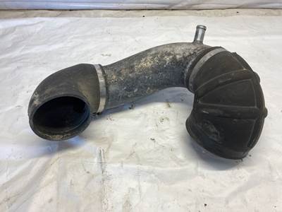 Freightliner Century Class 120 Air Transfer Tube for a Freightliner C120 Century