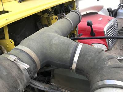 Freightliner Classic XL Air Transfer Tube