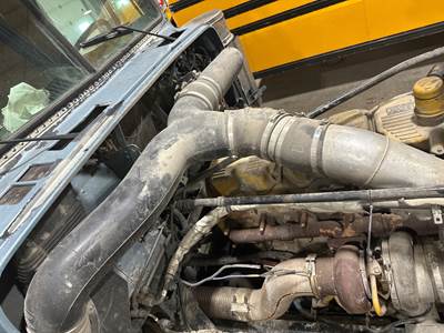 Freightliner Classic XL Air Transfer Tube