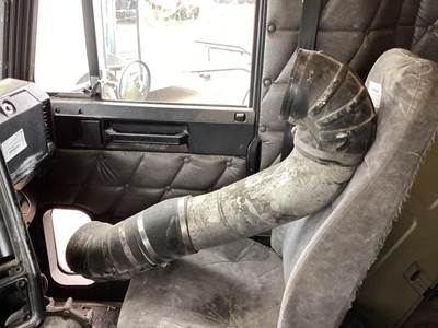 Freightliner Classic XL Air Transfer Tube