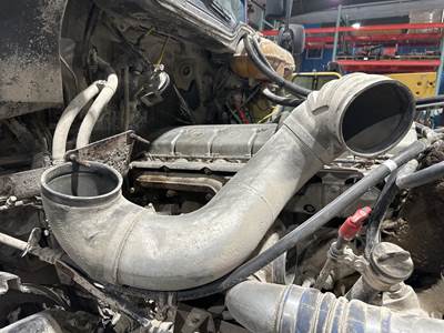 Freightliner Columbia 120 Air Transfer Tube