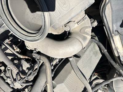 Freightliner Columbia 120 Air Transfer Tube