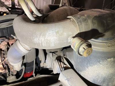 Freightliner FL70 Air Transfer Tube