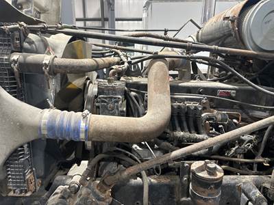 Freightliner FLD120 Air Transfer Tube