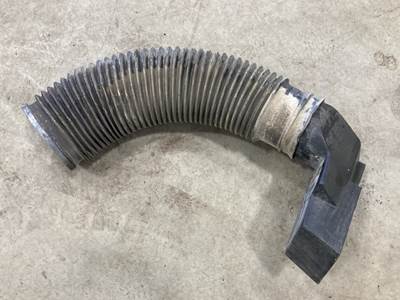 GMC 366 Air Transfer Tube for a GMC C7500