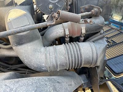 GMC C7500 Air Transfer Tube