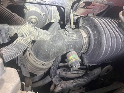 GMC C7500 Air Transfer Tube