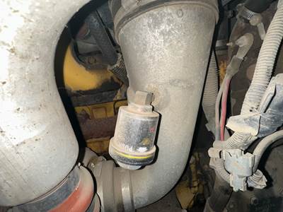 GMC C7500 Air Transfer Tube