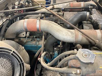 International 4900 Air Transfer Tube