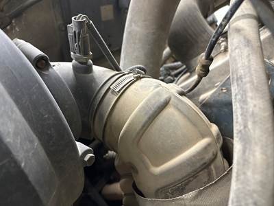 International 4900 Air Transfer Tube