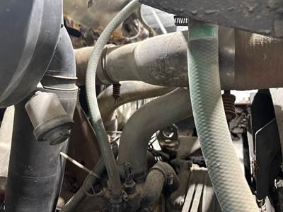 International 7100 Air Transfer Tube