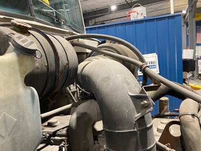 International 9100 Air Transfer Tube