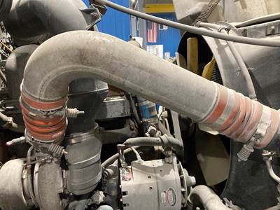 International 9100 Air Transfer Tube