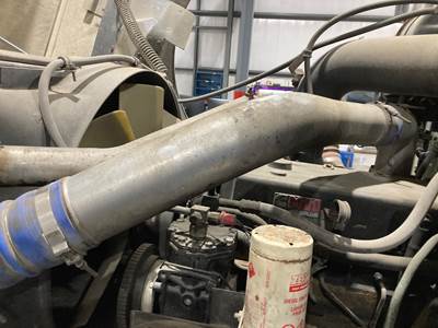 International 9100 Air Transfer Tube