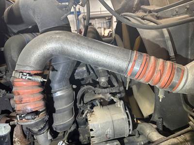 International 9200 Air Transfer Tube