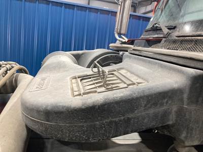 International 9200 Air Transfer Tube