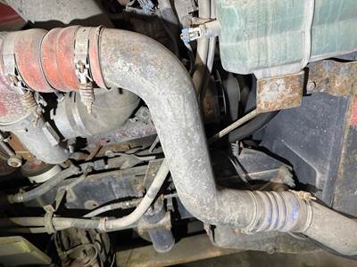 International 9200 Air Transfer Tube