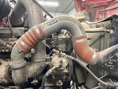 International 9200 Air Transfer Tube