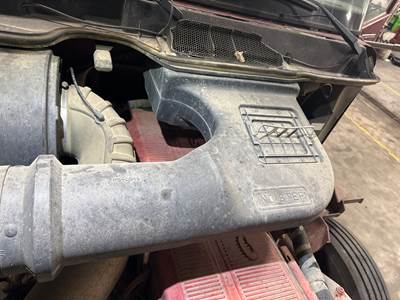 International 9400 Air Transfer Tube