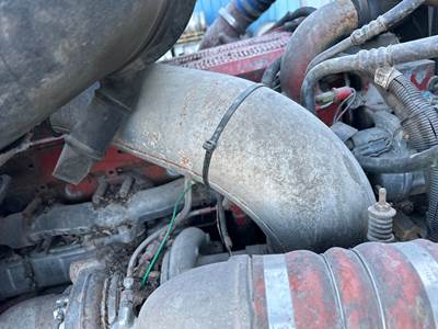 International 9400 Air Transfer Tube