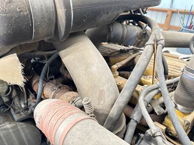 International 9900 Air Transfer Tube