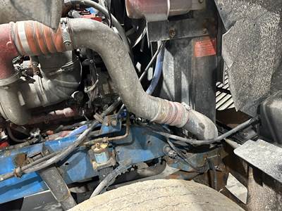 International 9900 Air Transfer Tube