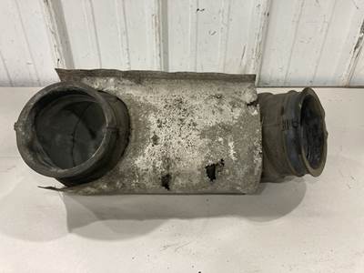 International DT466E Air Transfer Tube for a International 4900