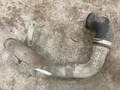 International DT466E Air Transfer Tube for a International 4900