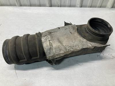 International DT530E Air Transfer Tube for a International 8100