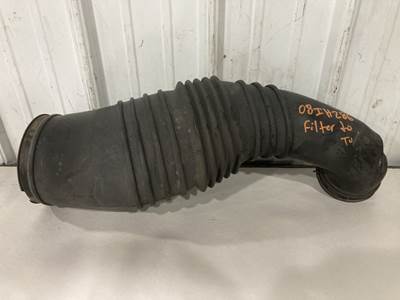 International MaxxForce 7 Air Transfer Tube for a International Durastar (4300)