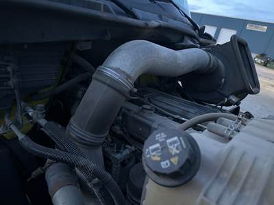 International RH Air Transfer Tube