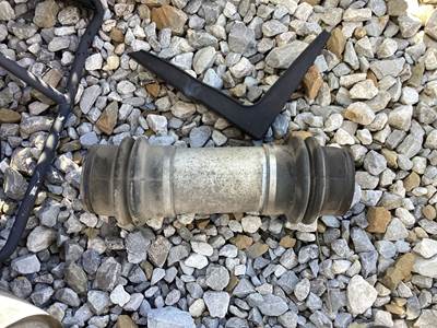 International S1900 Air Transfer Tube