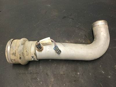 International T444E Air Transfer Tube for a International 3800
