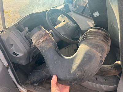 International VT275 Air Transfer Tube for a Ford LCF55