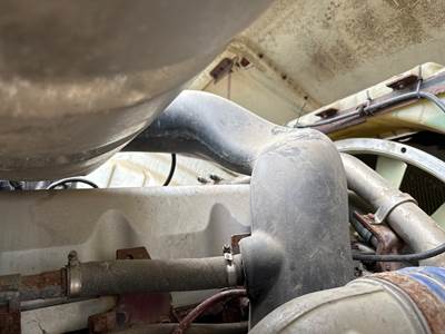 Mack Granite GU813 Air Transfer Tube for a Mack GU800