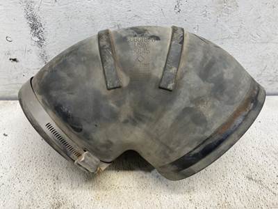 Mack MP8 Air Transfer Tube for a Mack Cxu