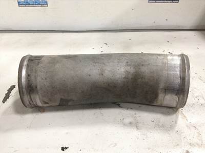 Mercedes-Benz MBE 4000 Air Transfer Tube for a Freightliner M2 112