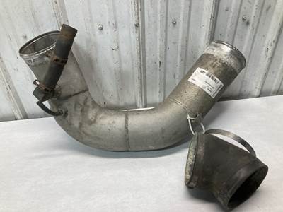 Mercedes-Benz MBE 4000 Air Transfer Tube for a Sterling L9501