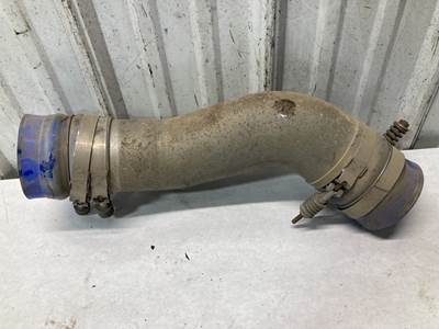Mercedes-Benz MBE 4000 Air Transfer Tube for a Freightliner M2 112