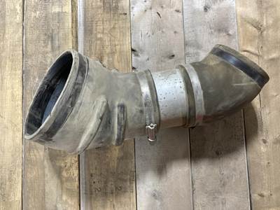 Paccar MX-13 Air Transfer Tube for a Kenworth T680
