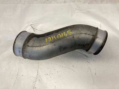 Paccar PX-8 Air Transfer Tube for a Kenworth T370